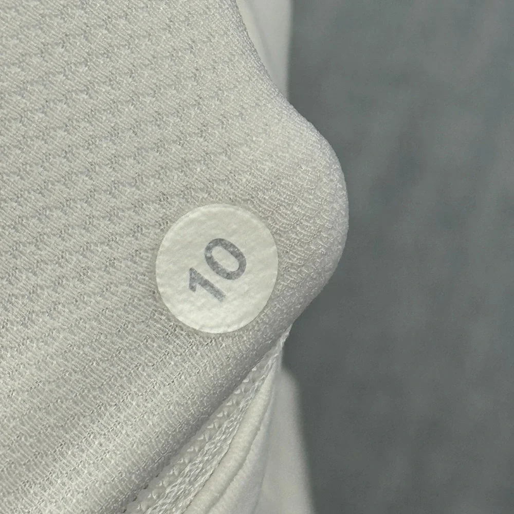 Lululemon Skirt Skort Womens 10 Ivory Athletic Pace Rival 4-Way Stretch Tennis